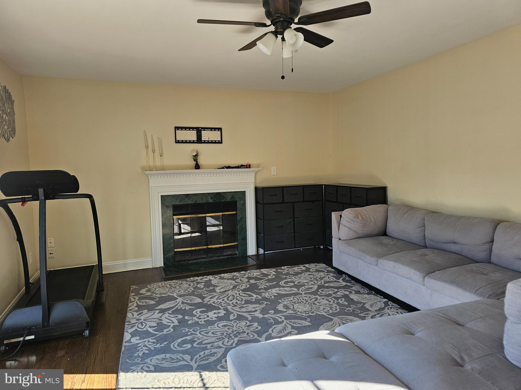 HUNT CLUB ESTATES - Residential