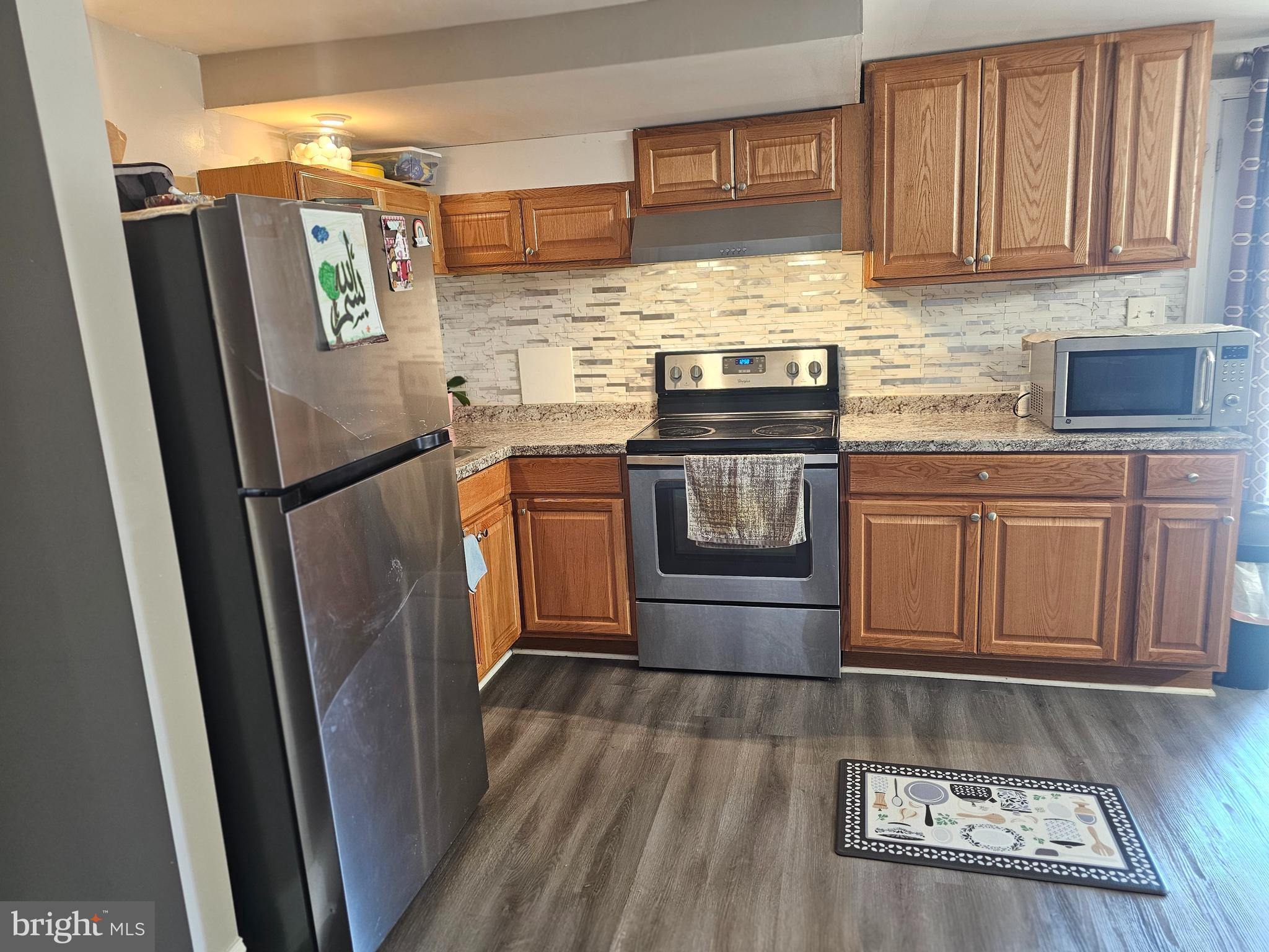 HUNT CLUB ESTATES - Residential