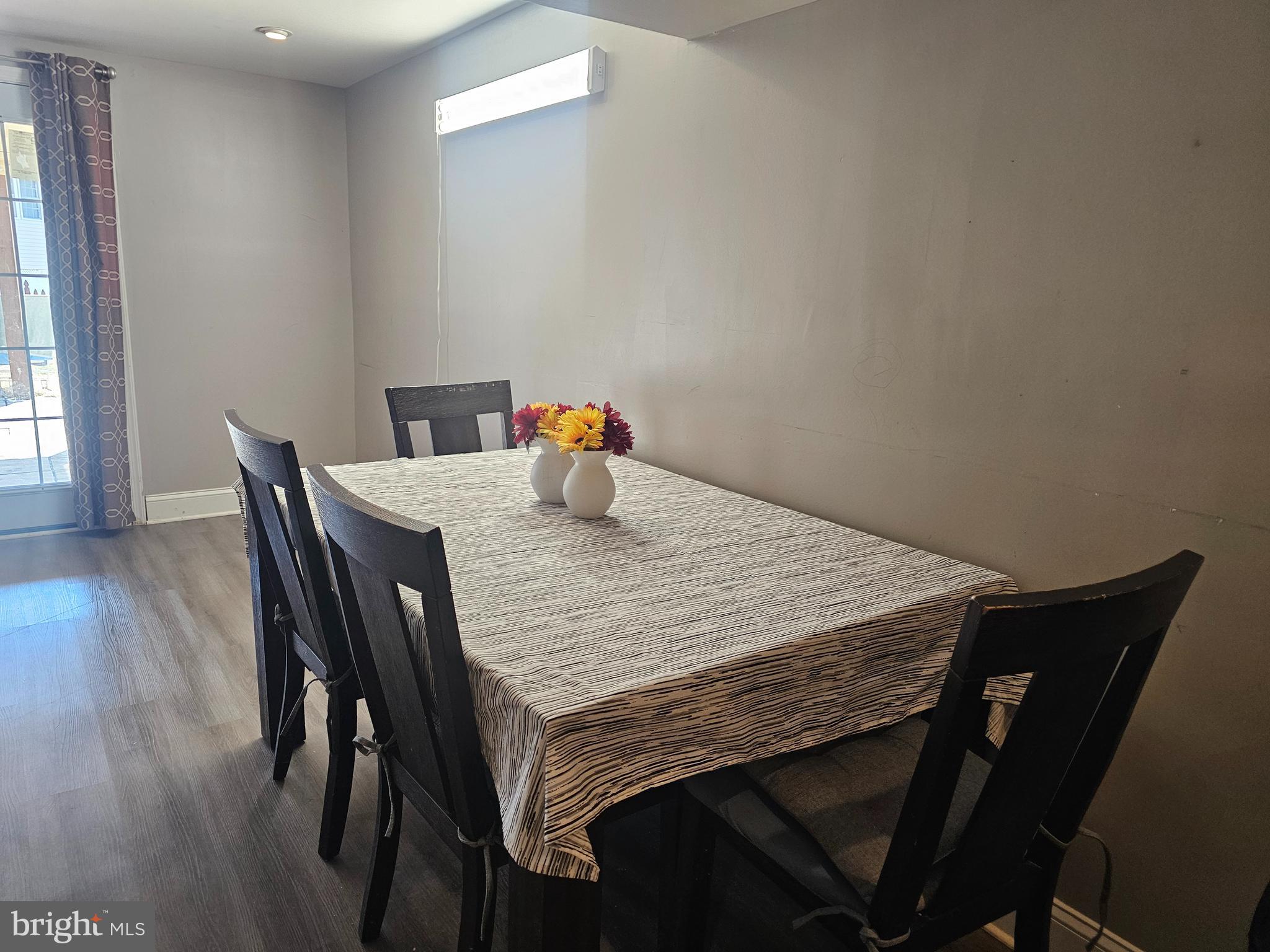 HUNT CLUB ESTATES - Residential