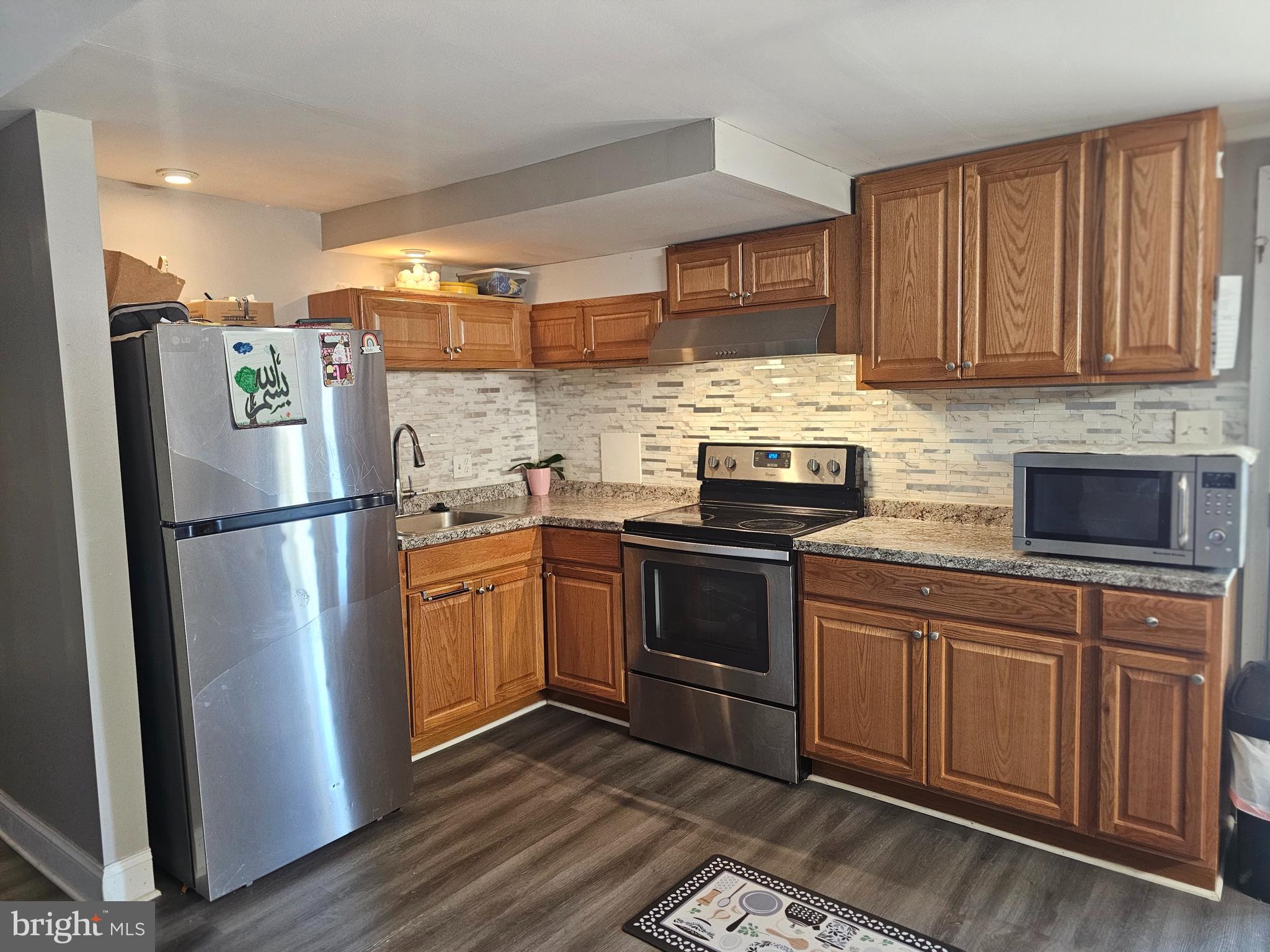 HUNT CLUB ESTATES - Residential