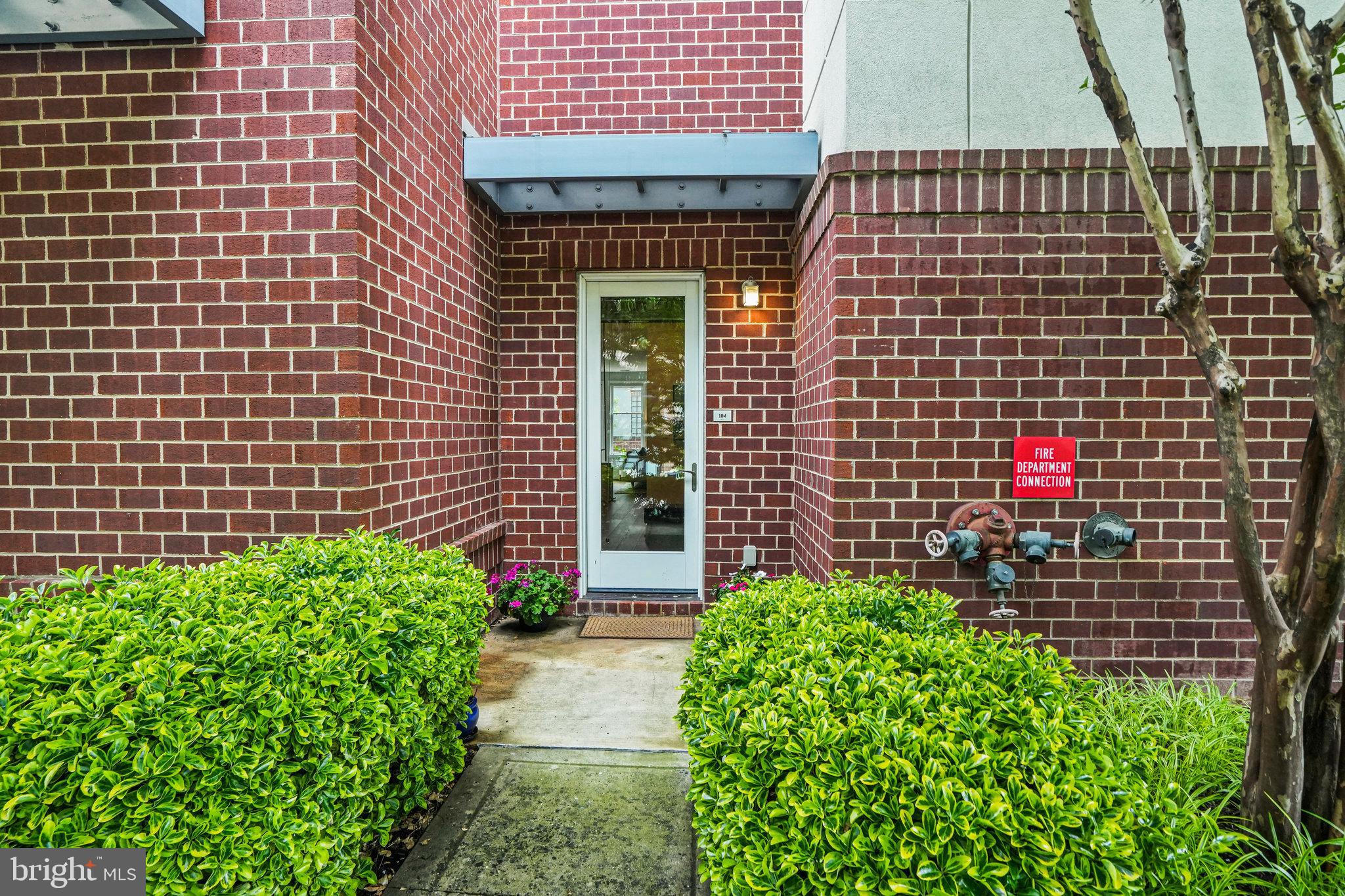 1811 14TH STREET N C104