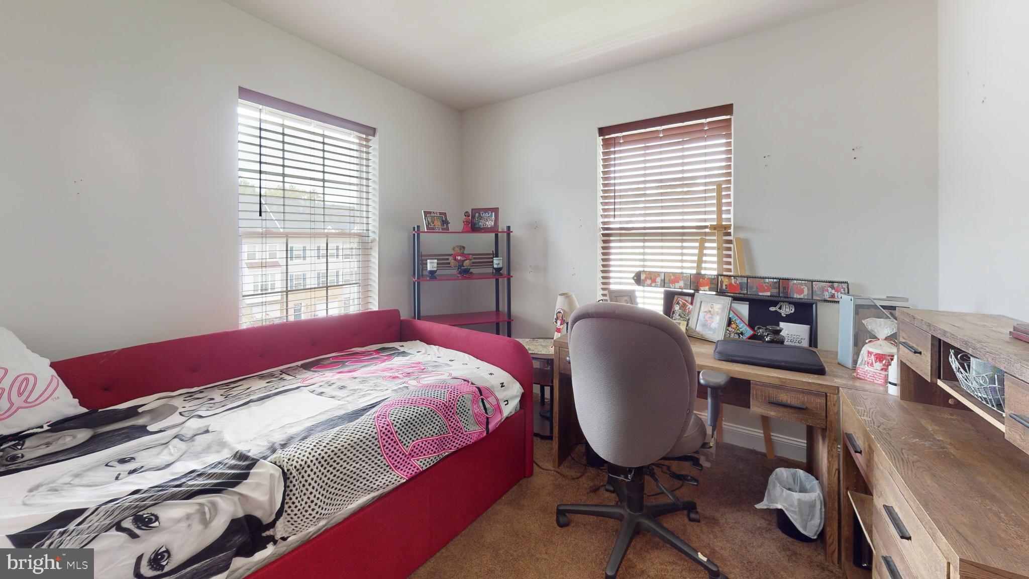 SPRING CREEK - Residential