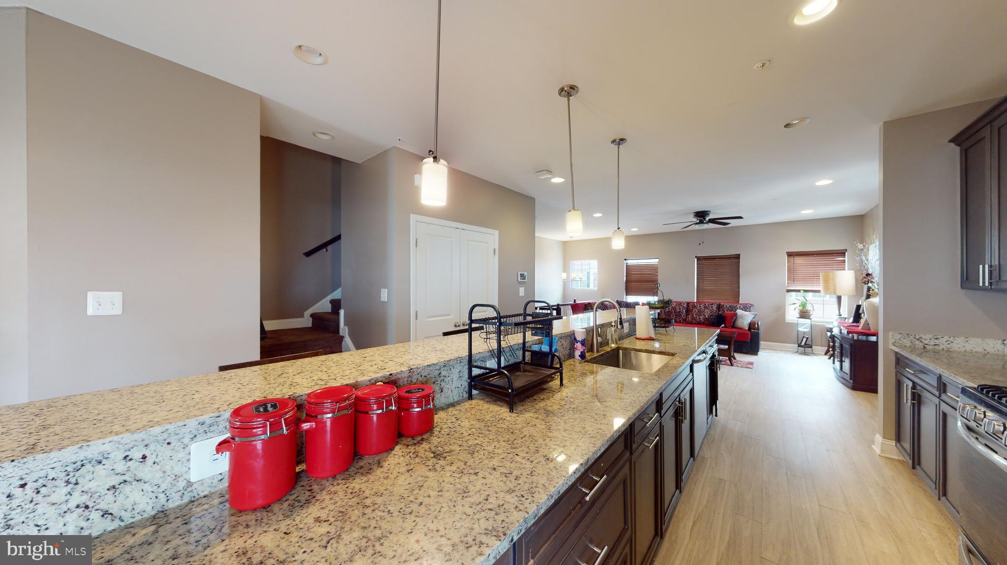 SPRING CREEK - Residential