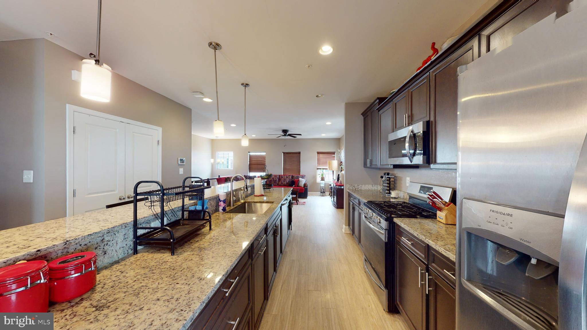 SPRING CREEK - Residential