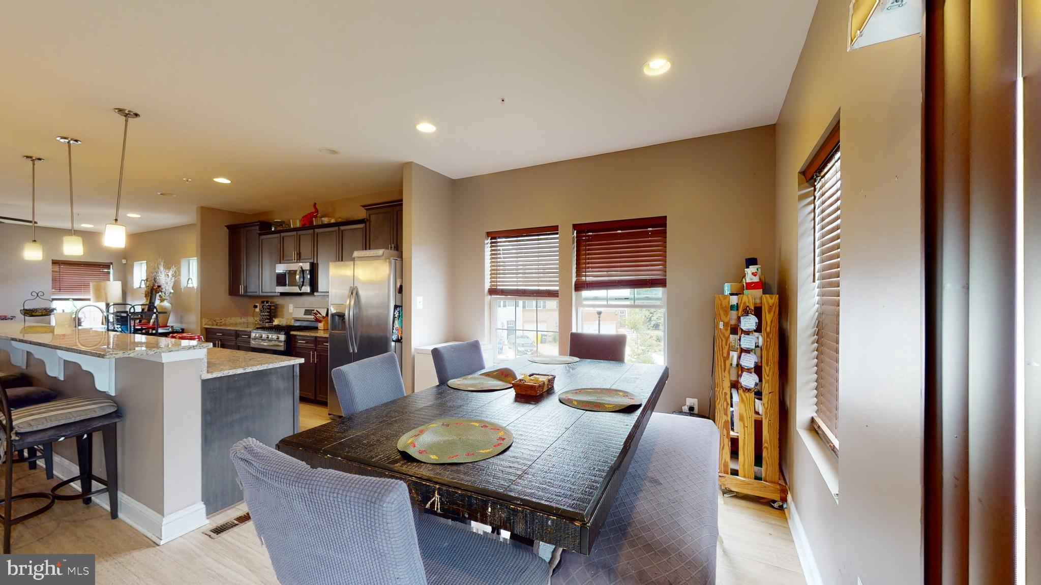 SPRING CREEK - Residential