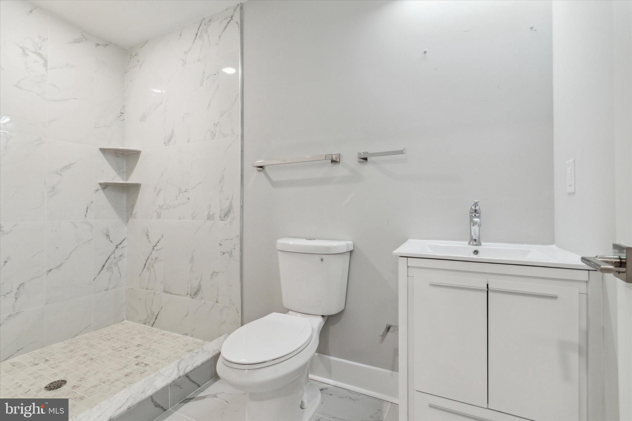 STRAWBERRY MANSION - Residential Lease