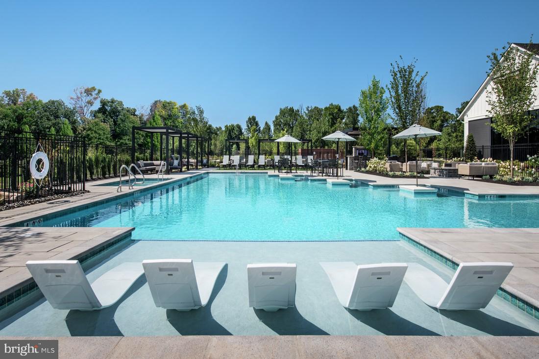 REGENCY AT WATERSIDE - Residential