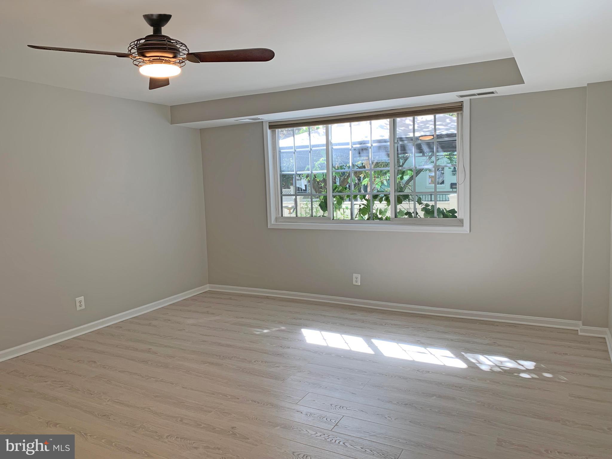 PARKSIDE AT ALEXANDRIA - Residential Lease