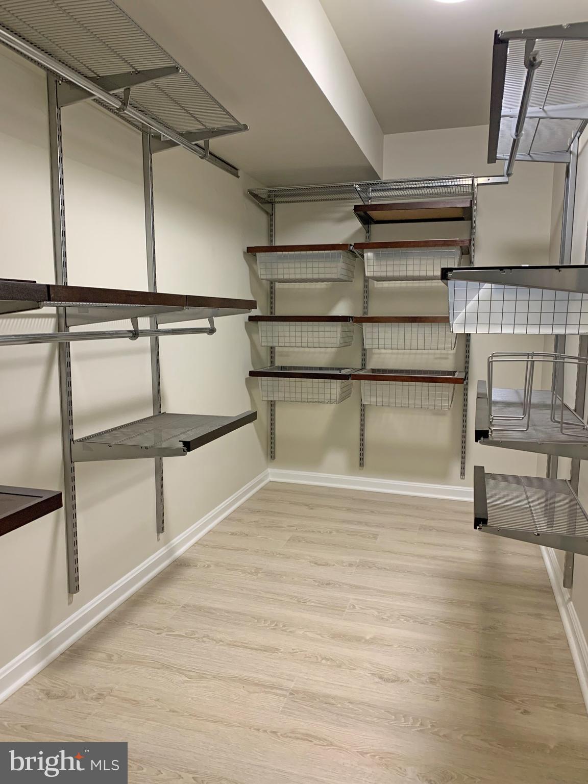 PARKSIDE AT ALEXANDRIA - Residential Lease