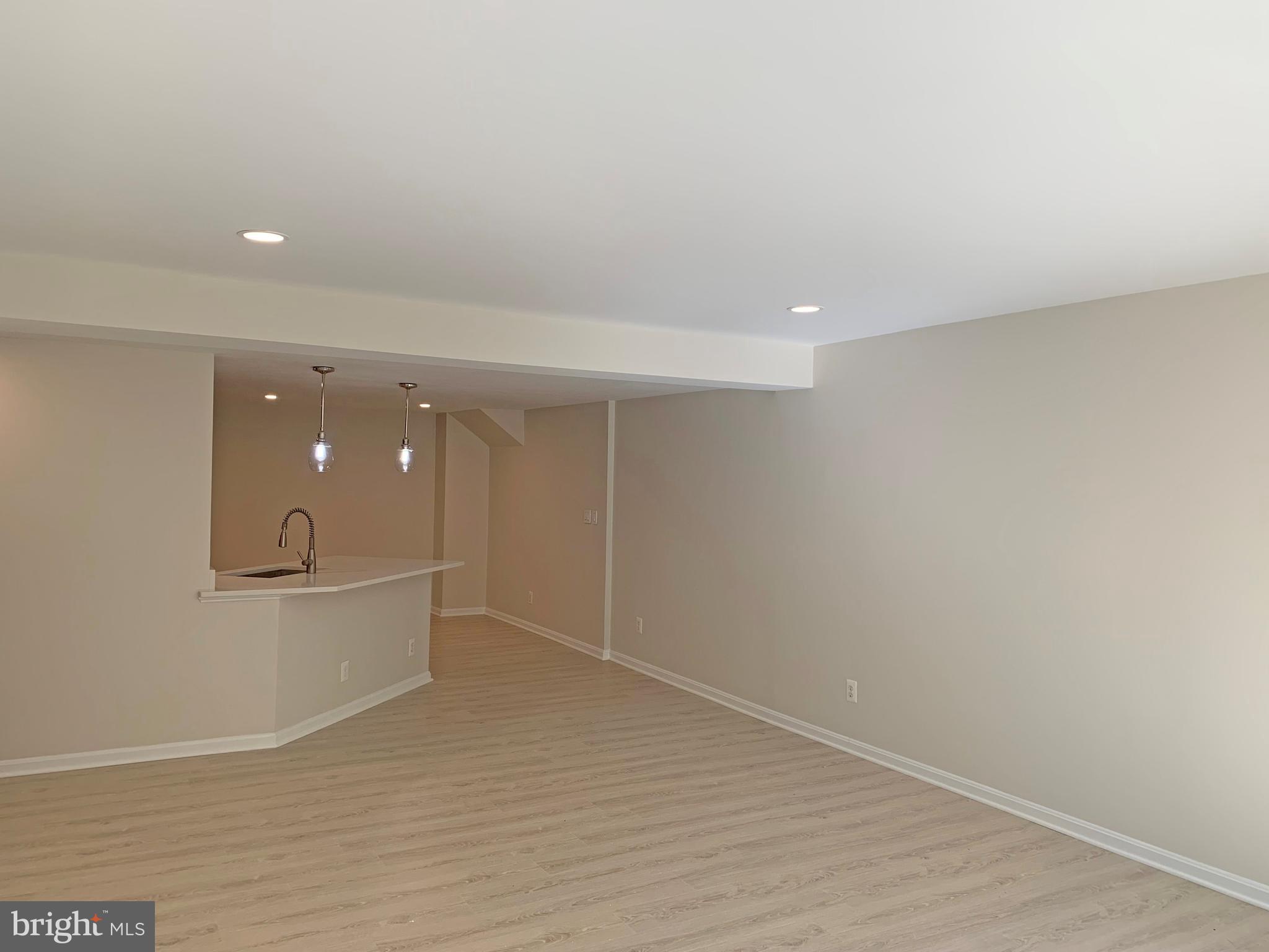 PARKSIDE AT ALEXANDRIA - Residential Lease