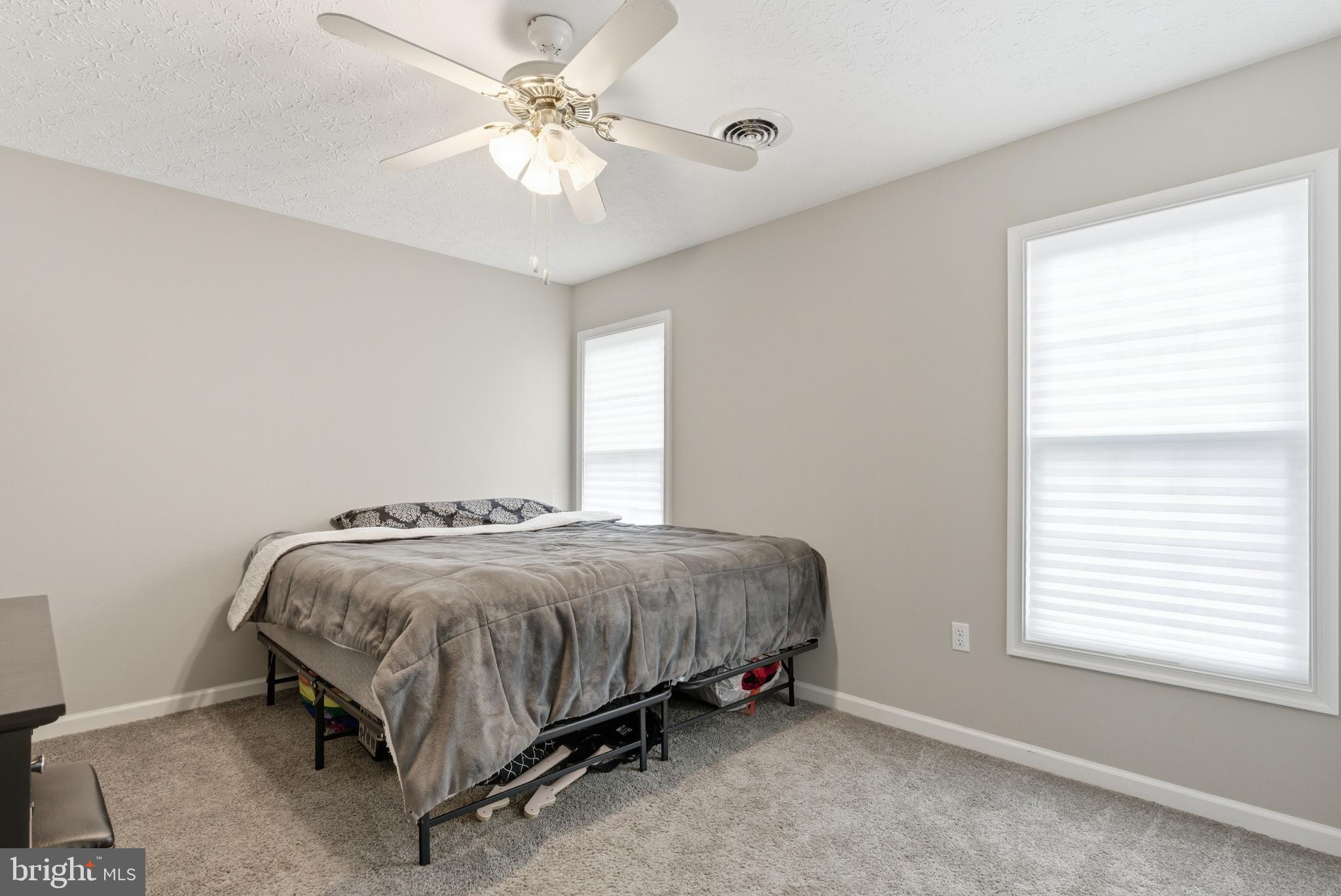 WOODSIDE ESTATES - Residential