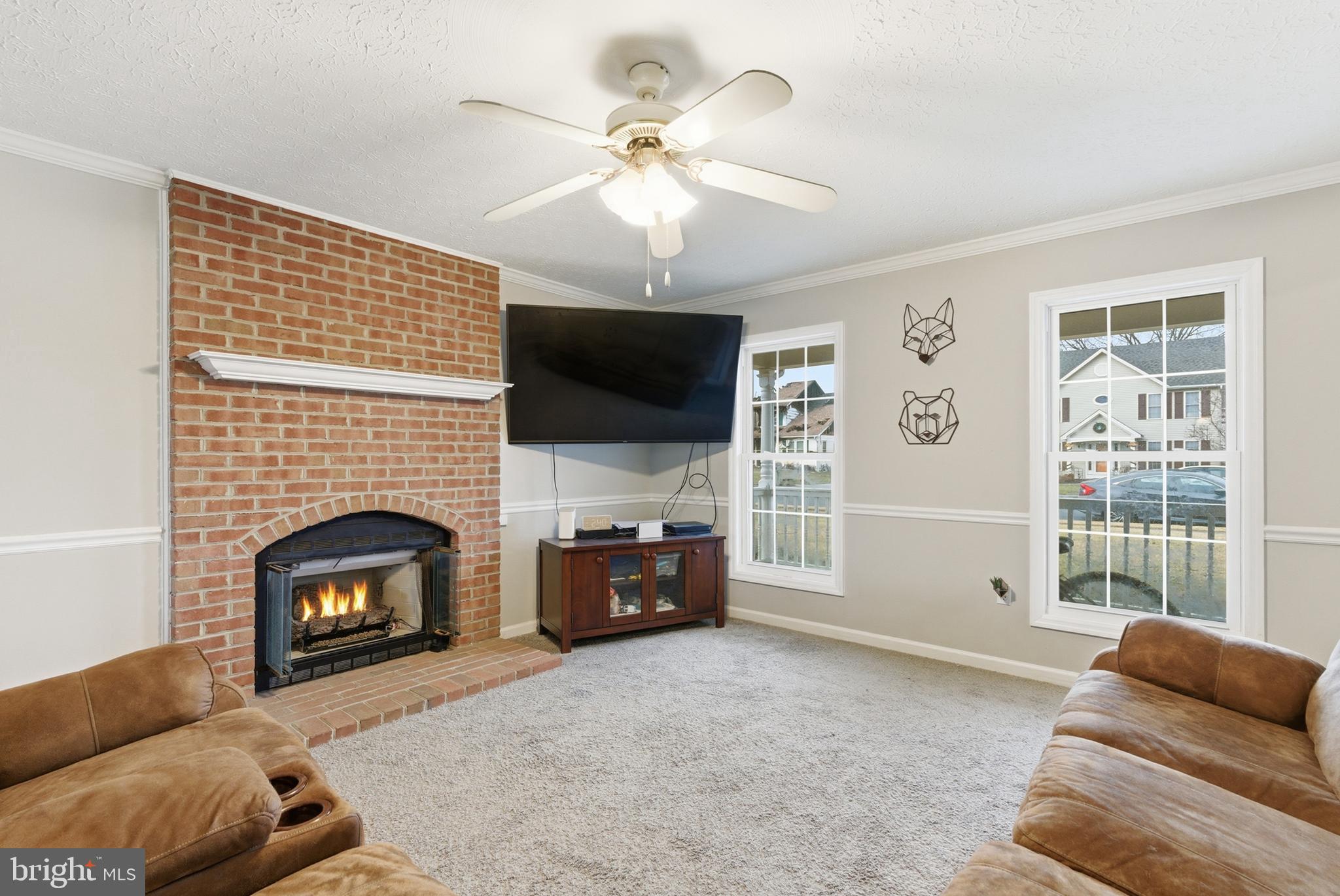 WOODSIDE ESTATES - Residential