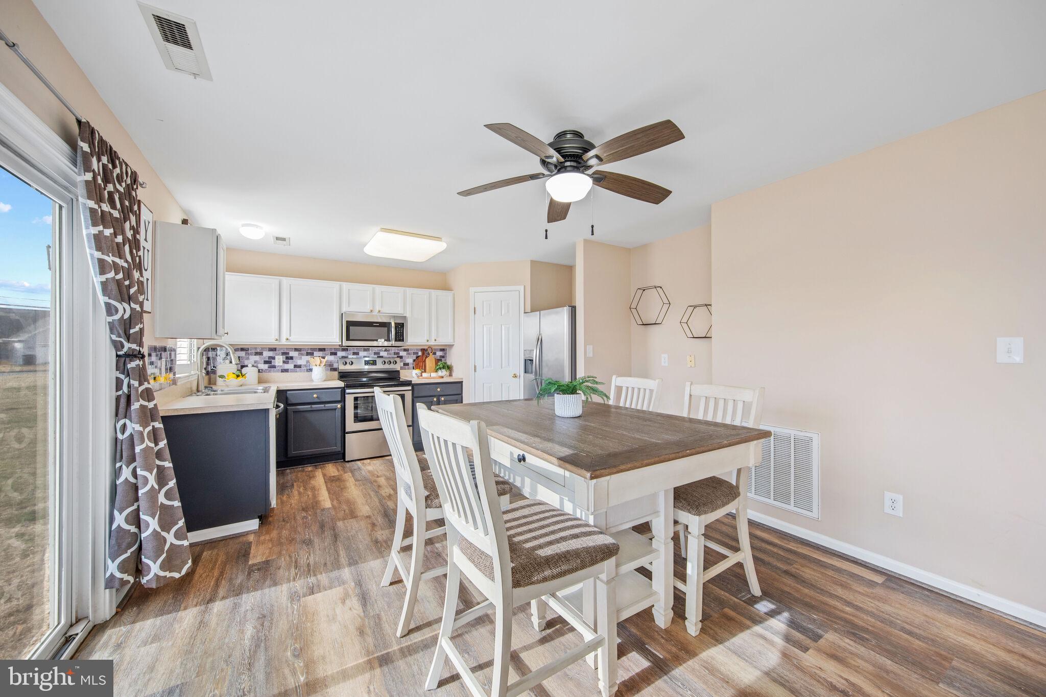 CEDAR COMMONS - Residential