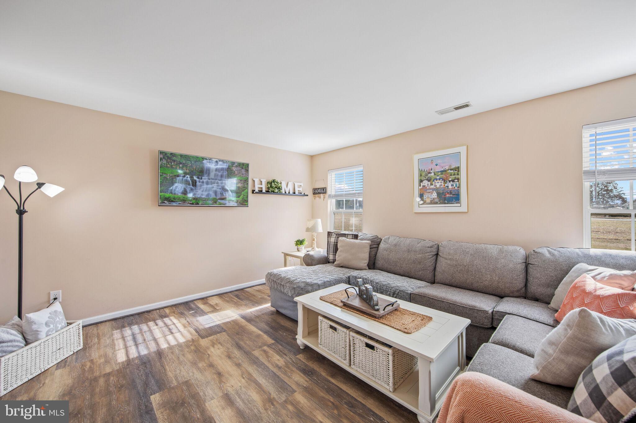 CEDAR COMMONS - Residential