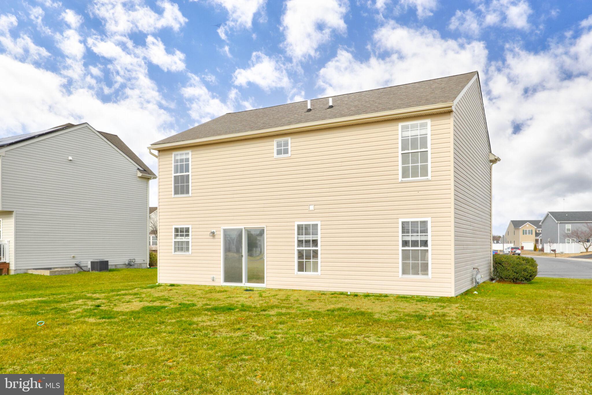 CEDAR COMMONS - Residential