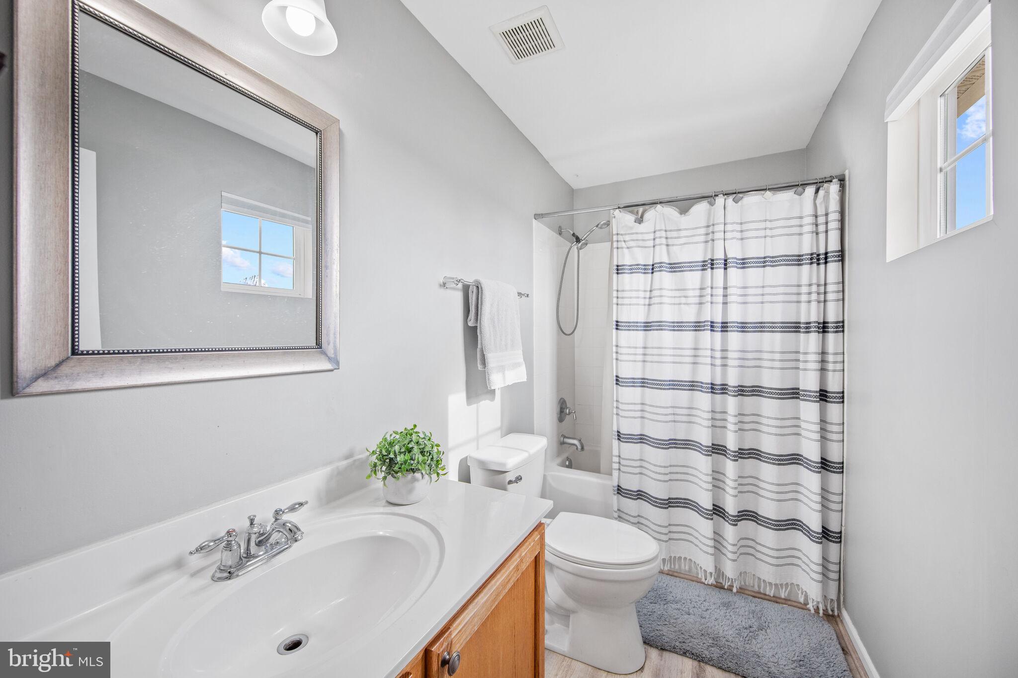 CEDAR COMMONS - Residential