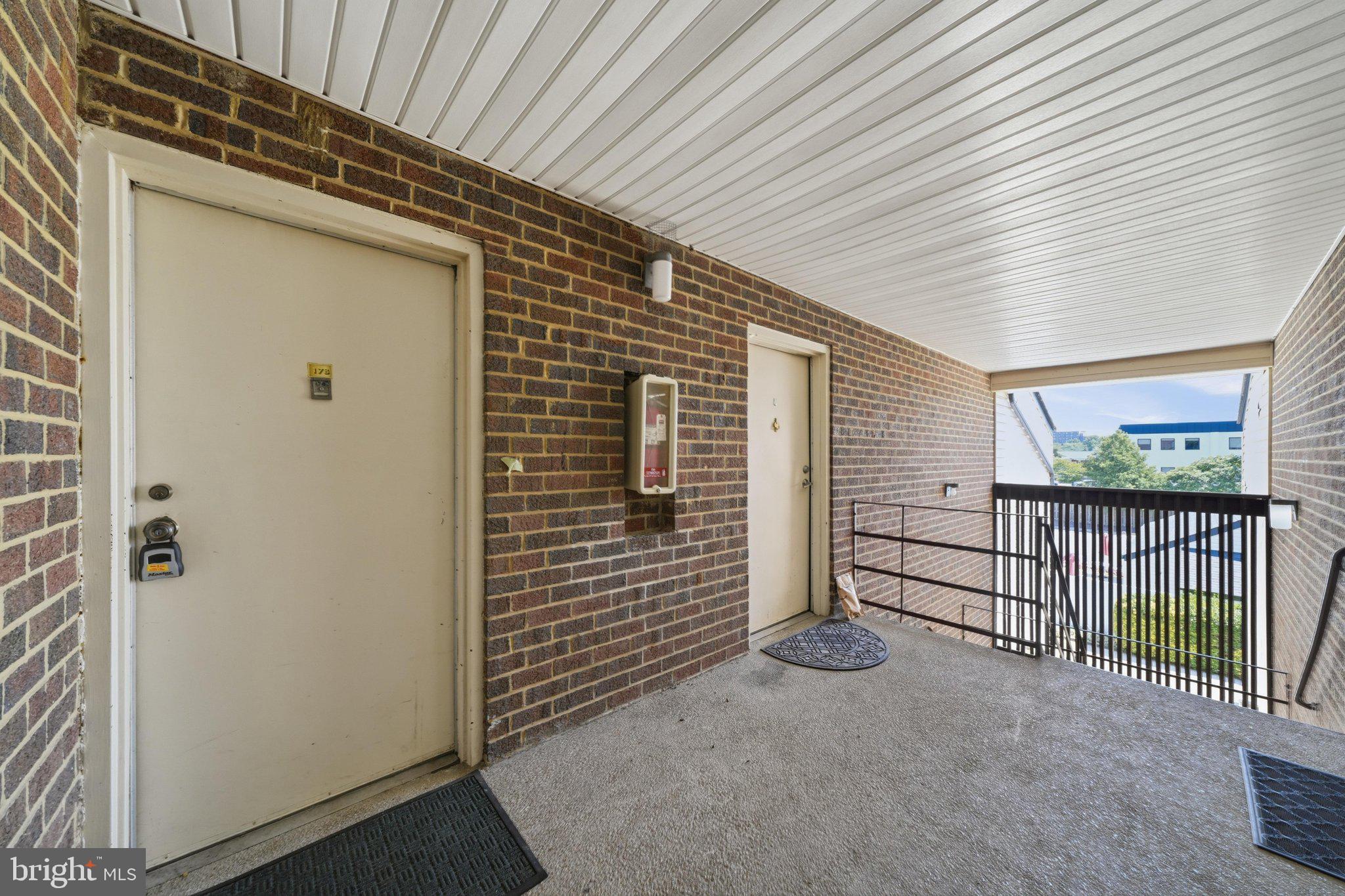2572 RIVA ROAD 17B