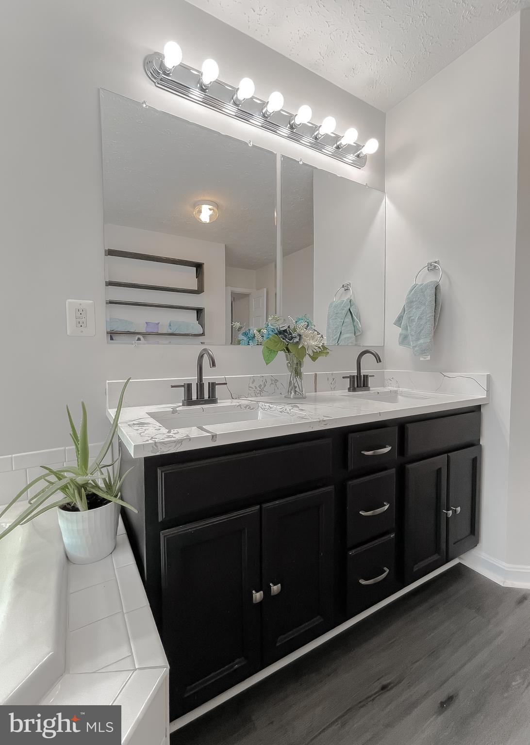 WILLOW WOODS - Residential