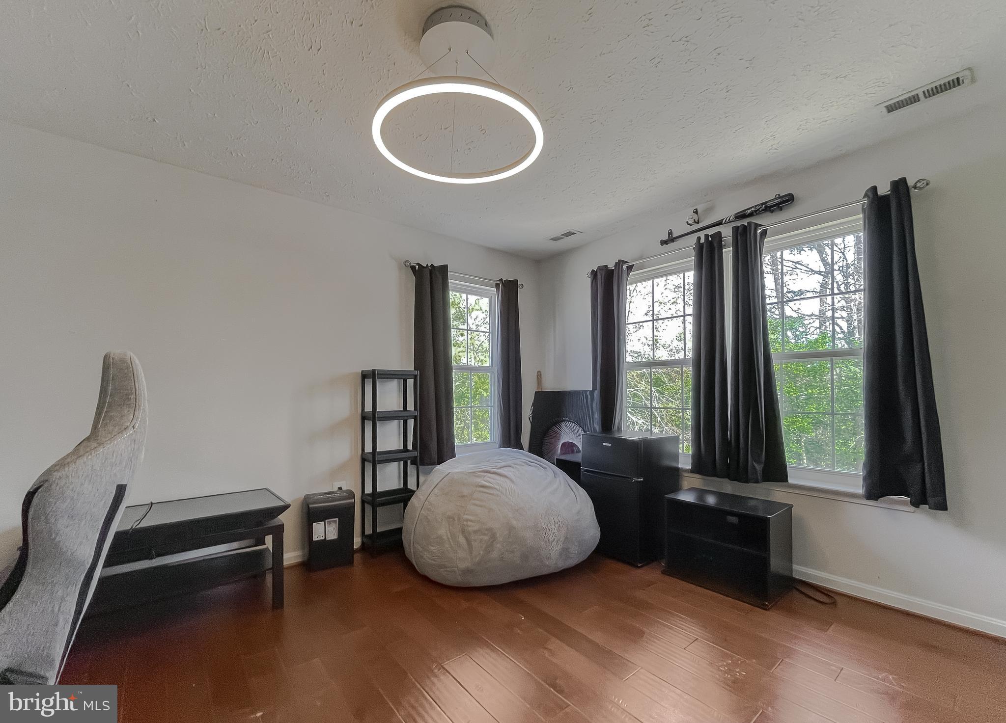 WILLOW WOODS - Residential