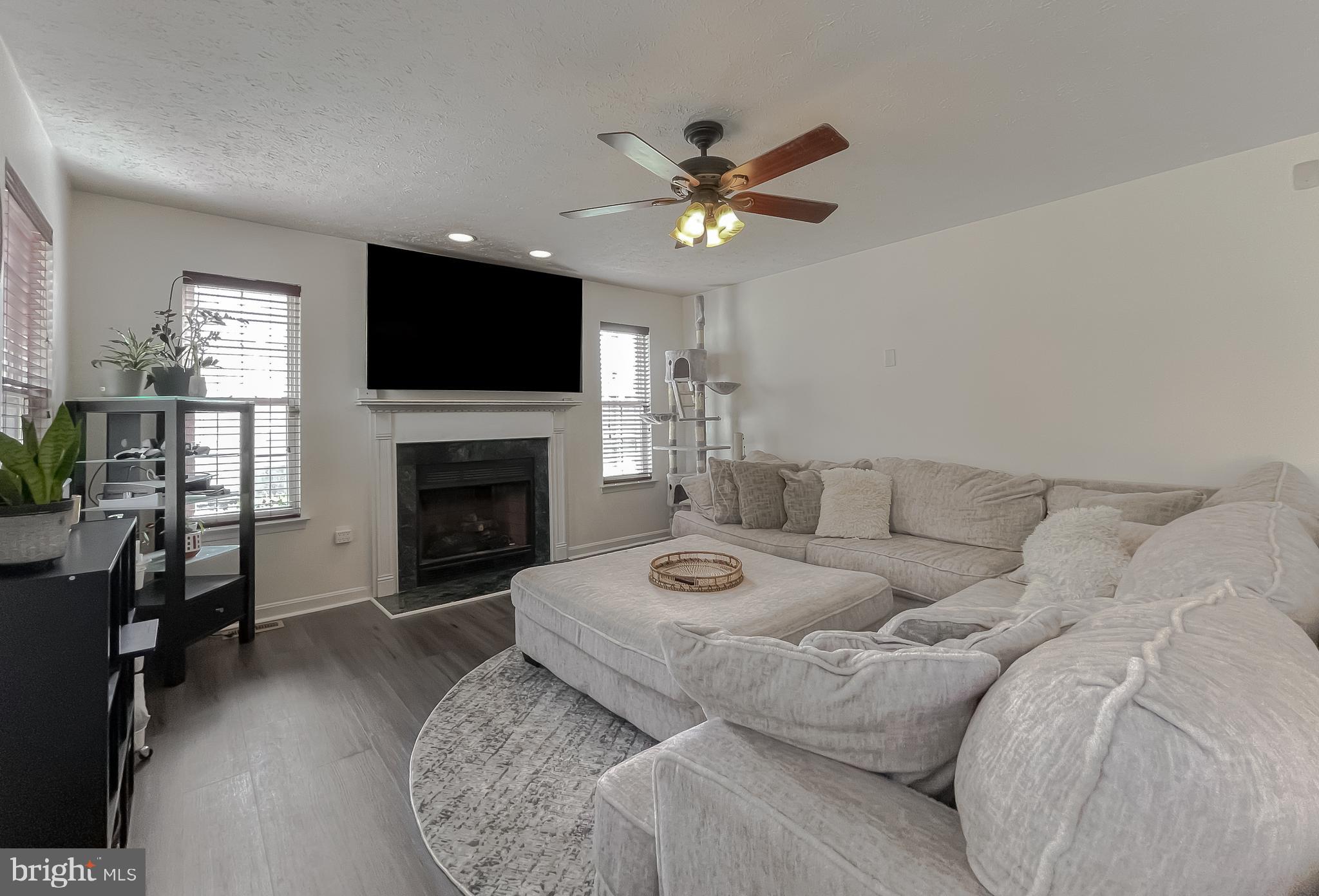 WILLOW WOODS - Residential