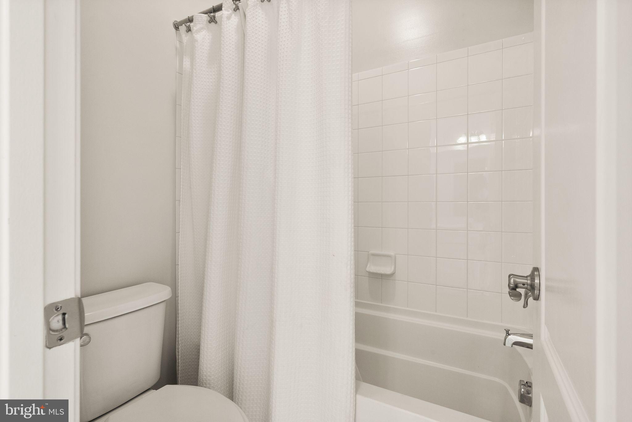 GROVE AT WILLOWSFORD - Residential