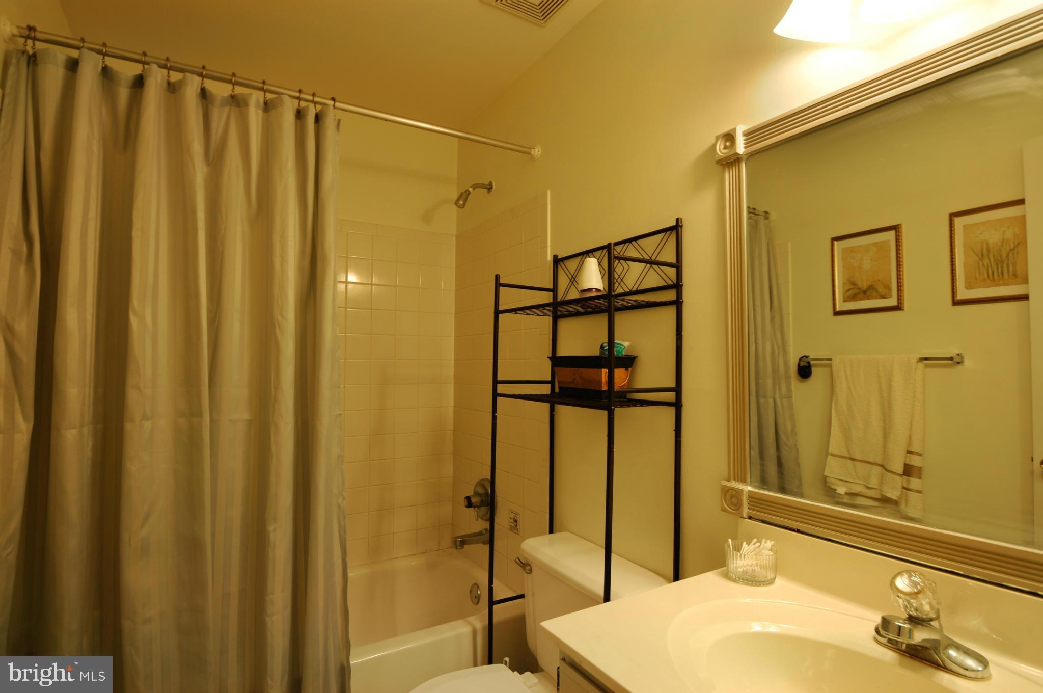 PIEDMONT HILLS - Residential