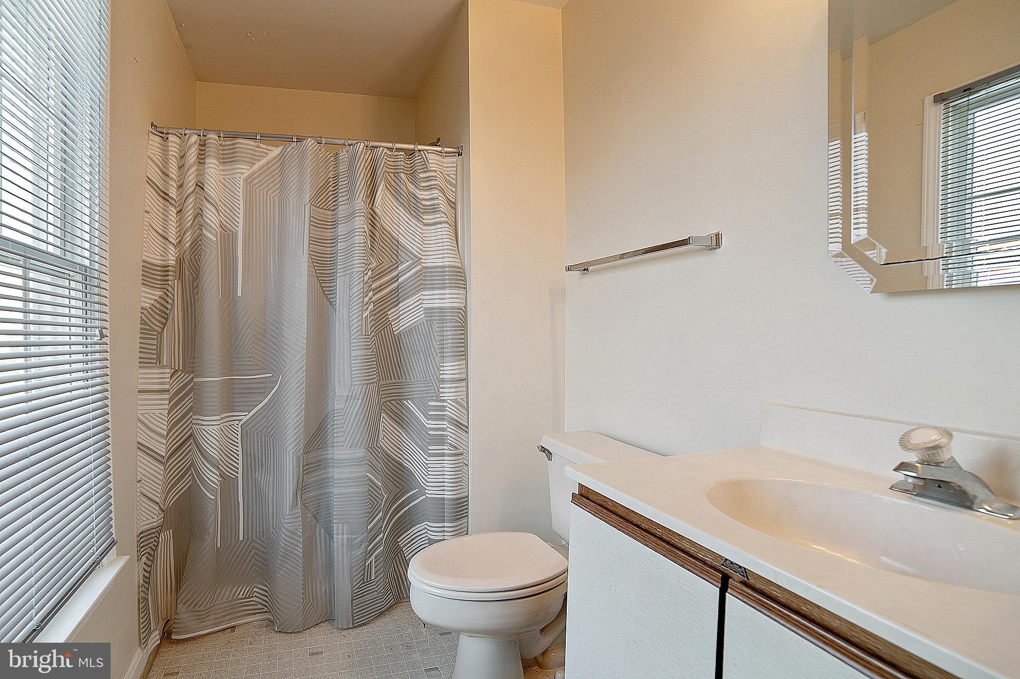 NOTTINGHAM VILLAGE - Residential