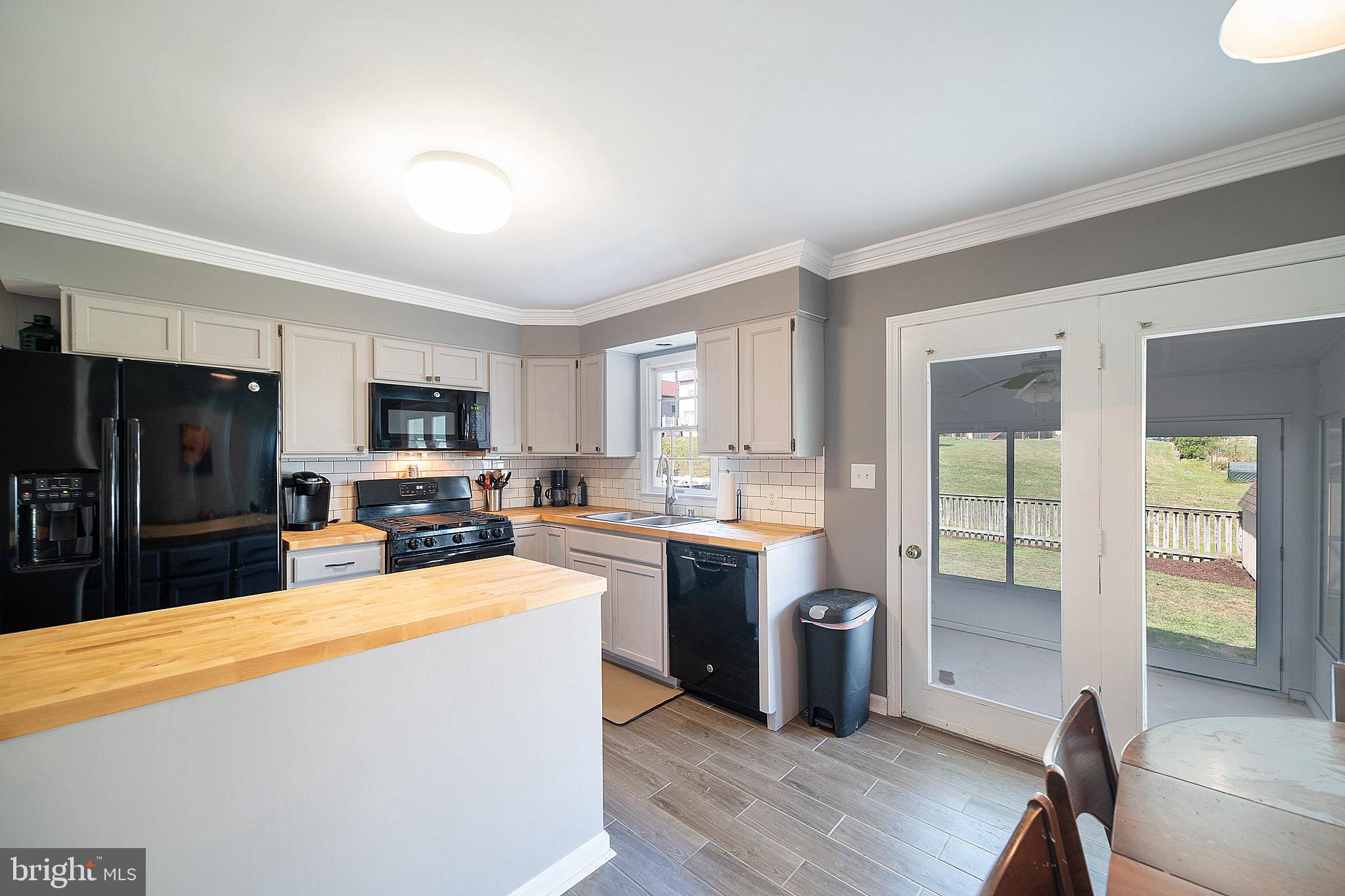 NOTTINGHAM VILLAGE - Residential