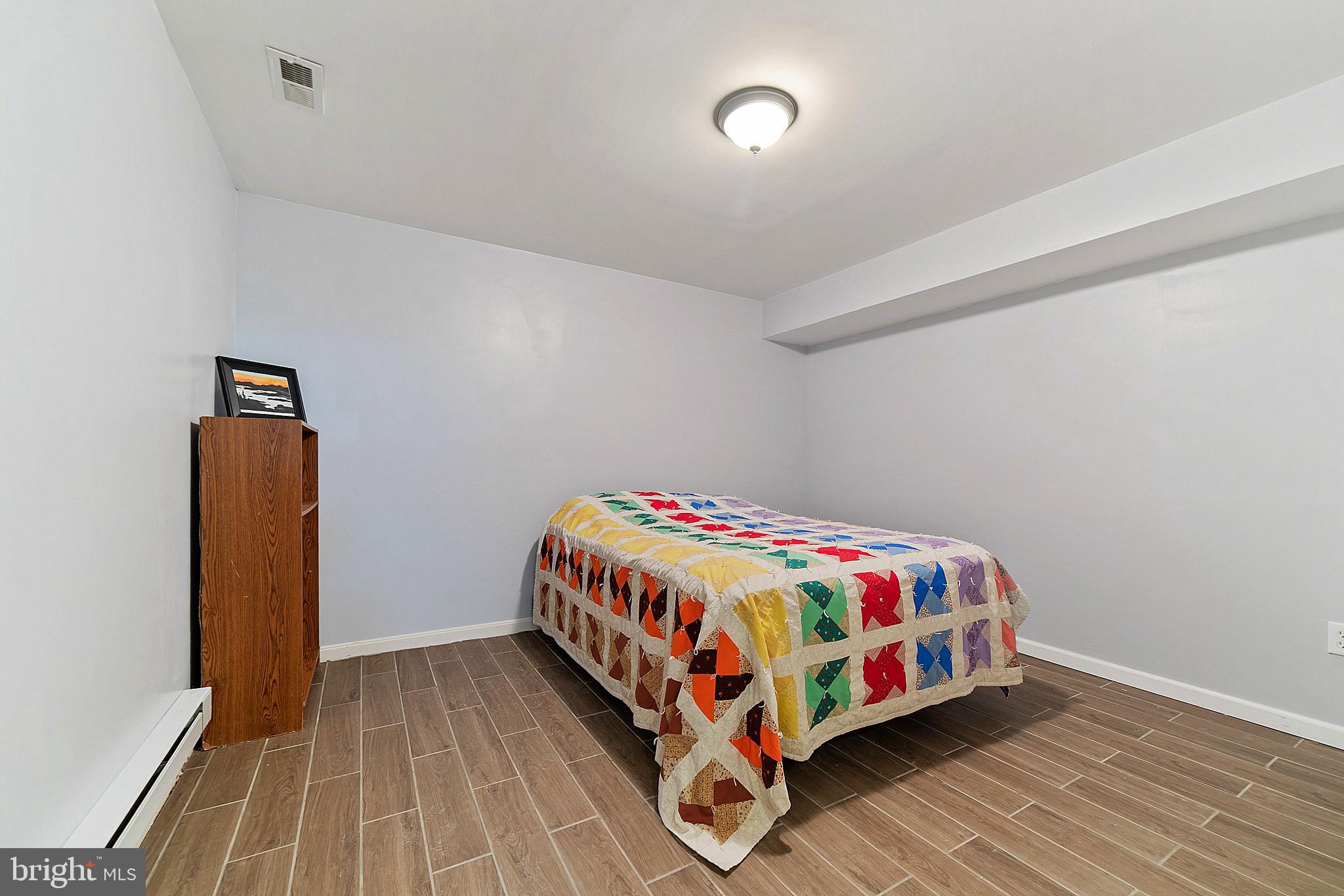 NOTTINGHAM VILLAGE - Residential