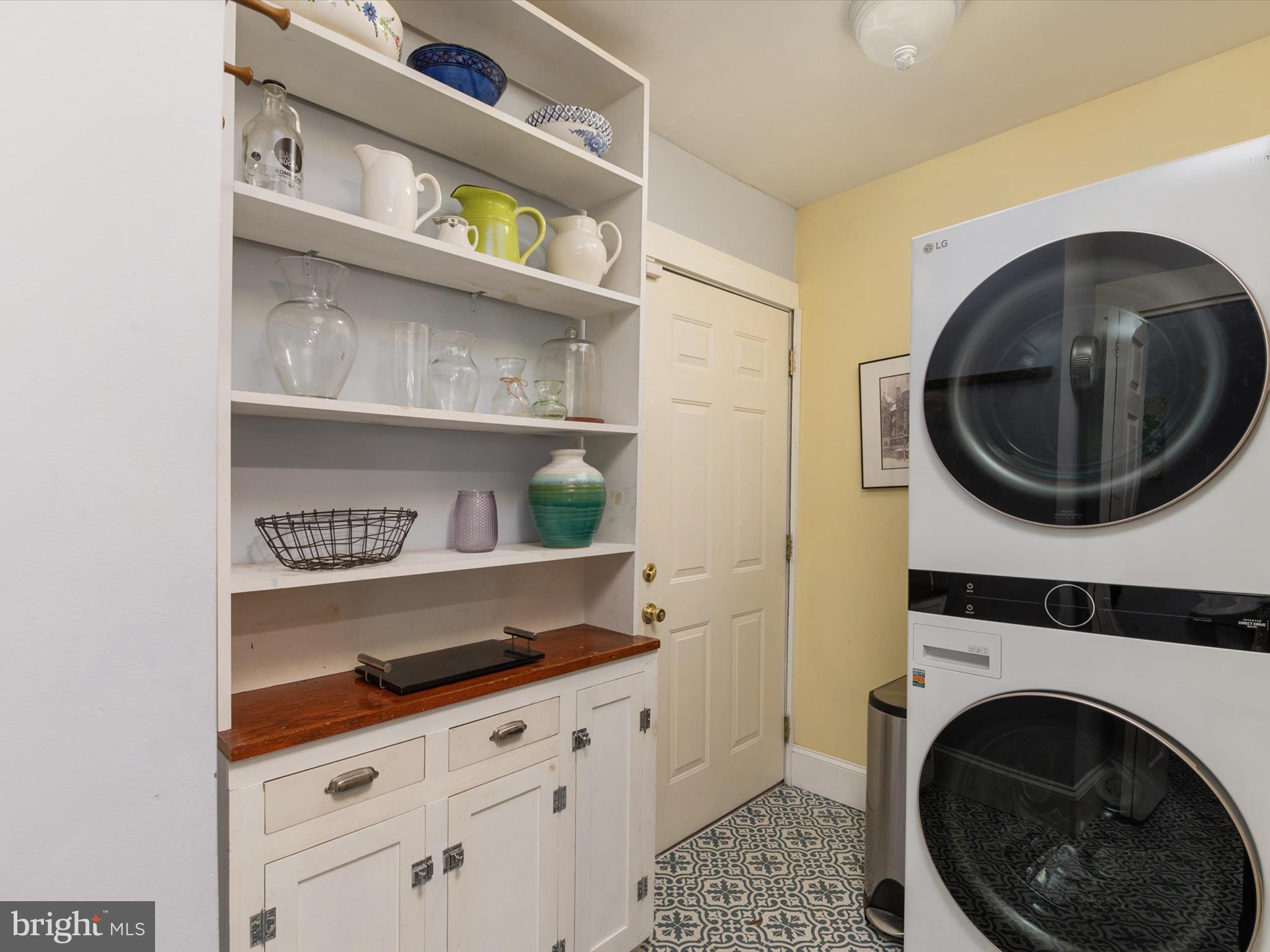 MURRAY HILL - Residential