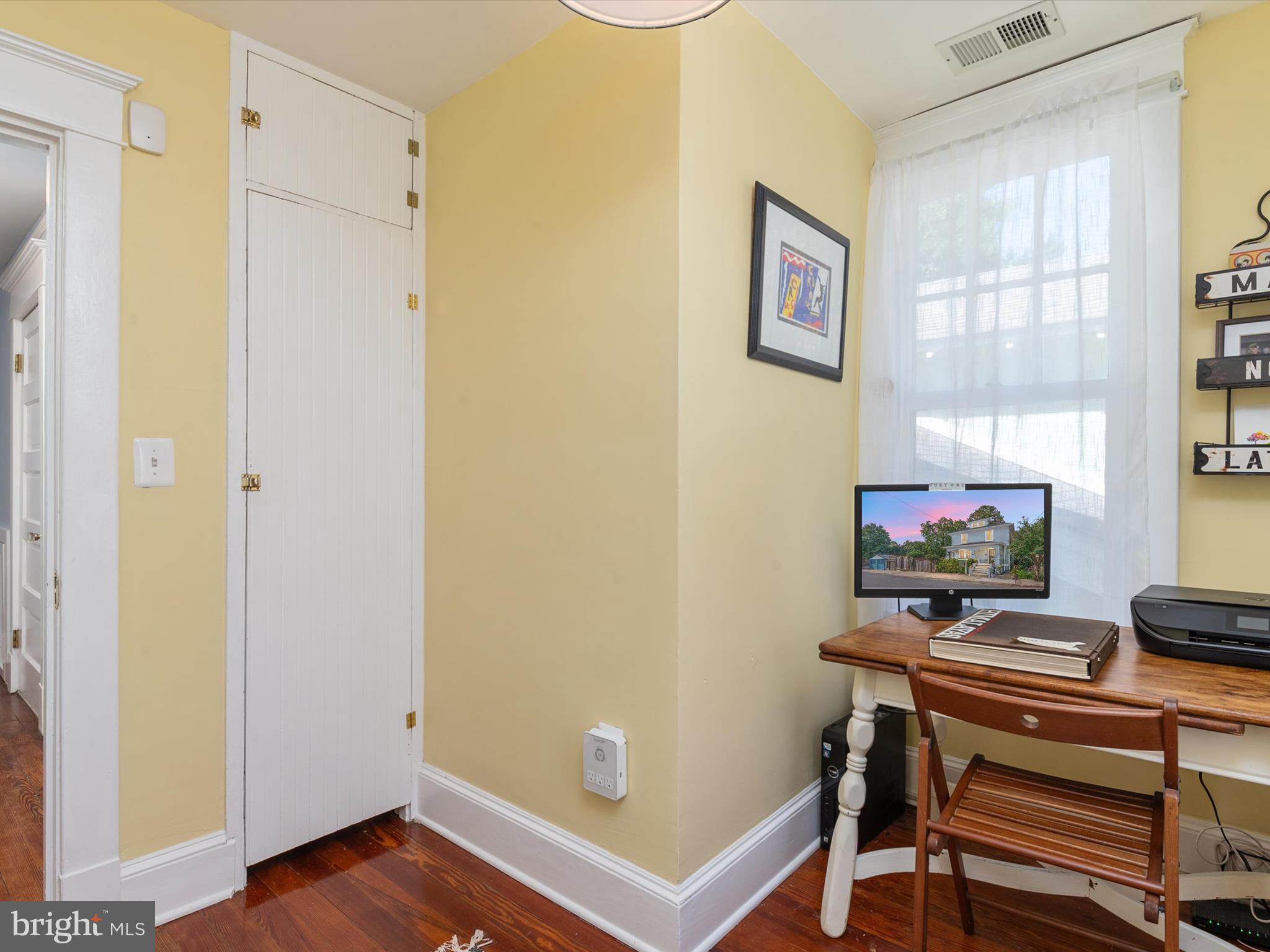 MURRAY HILL - Residential