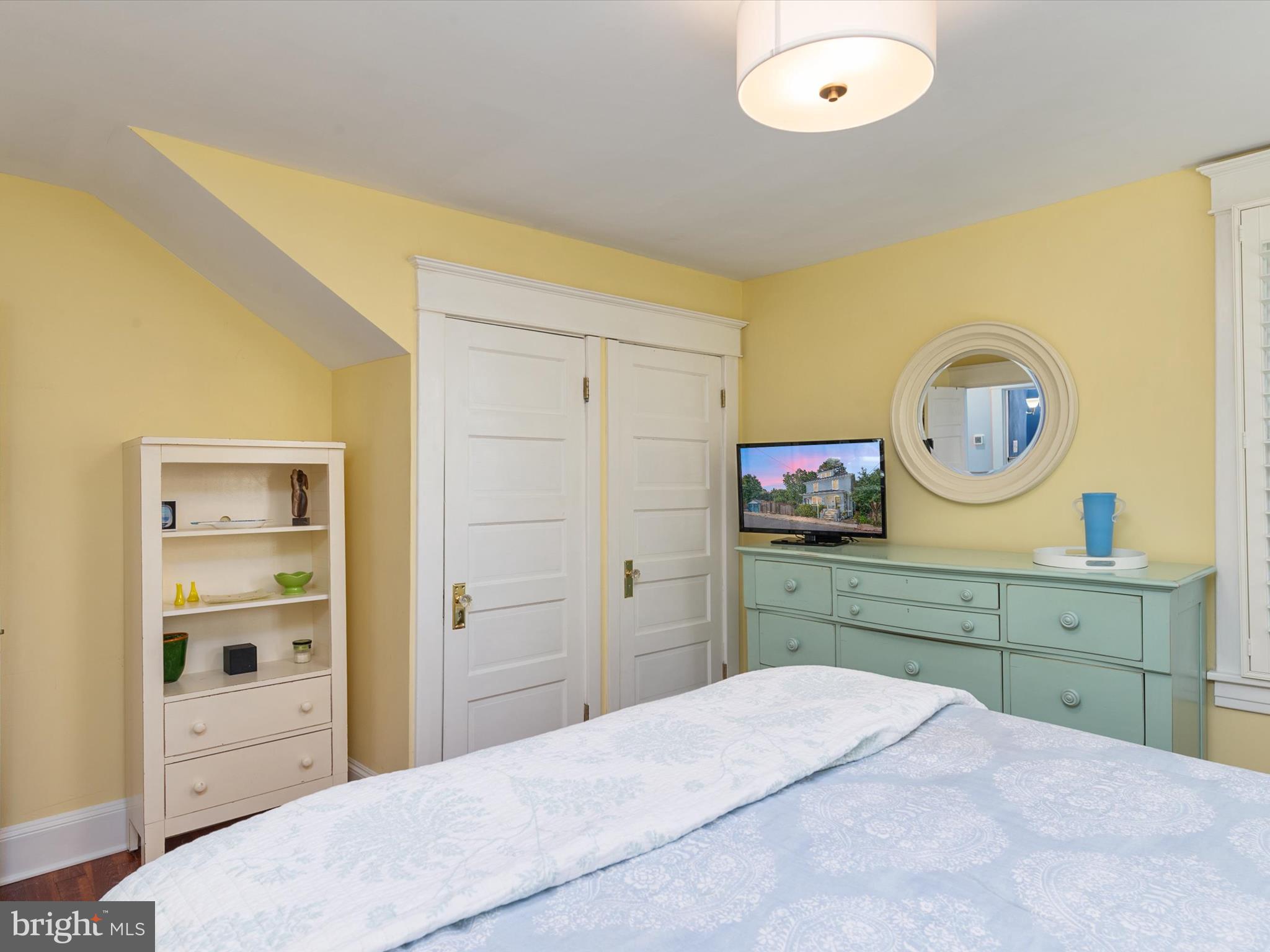 MURRAY HILL - Residential