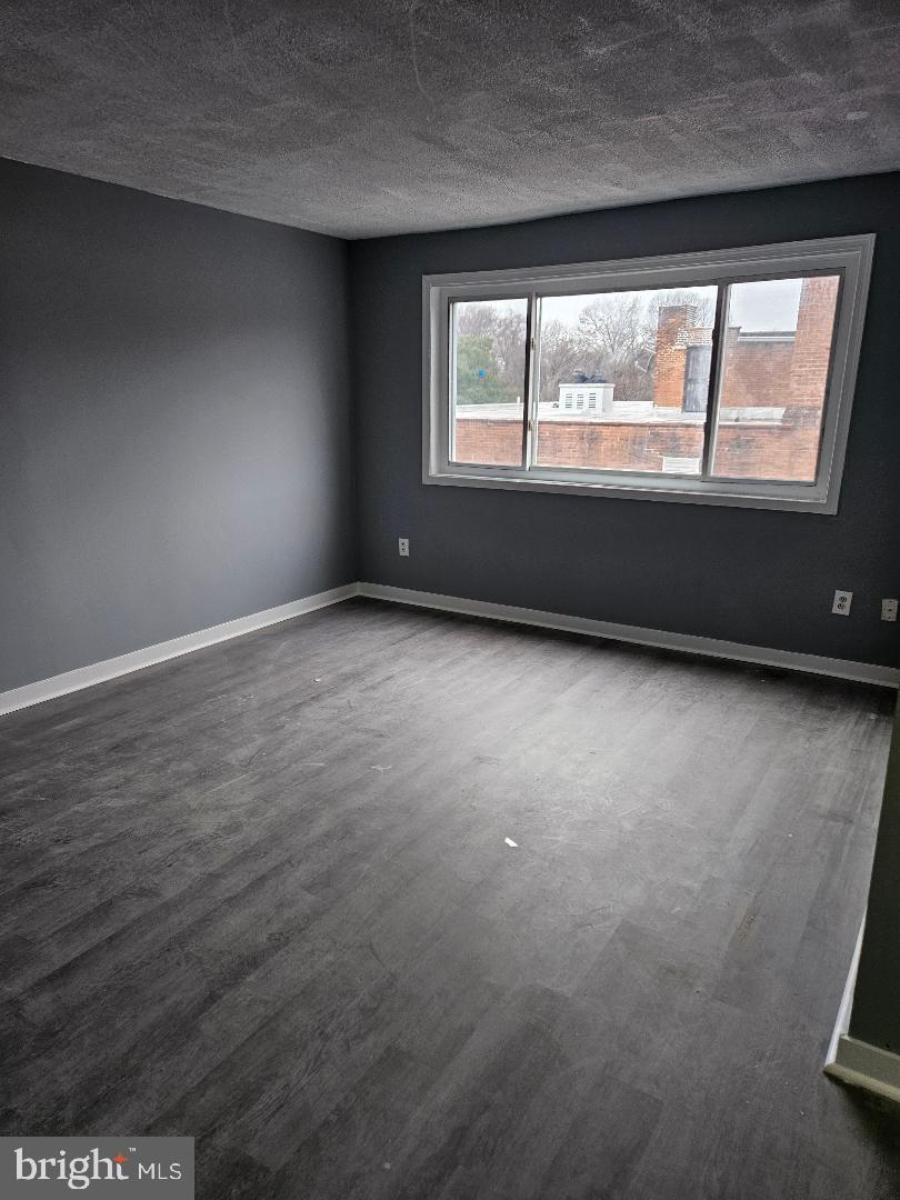 10 HALLEY PLACE SE 203