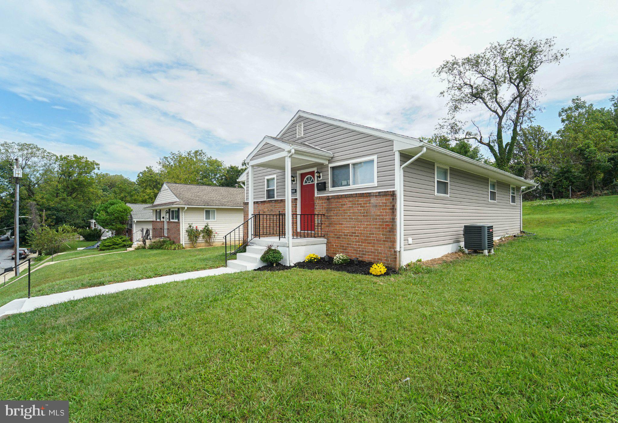 2003 HILLSIDE DRIVE