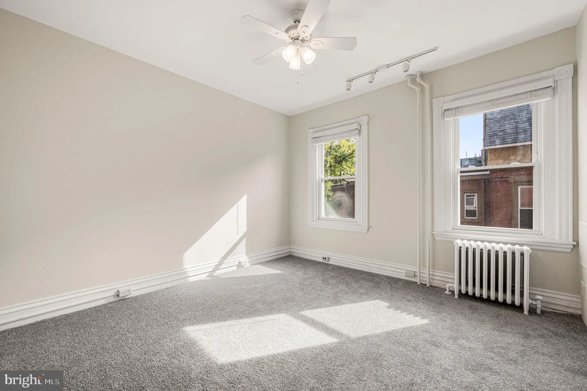 Philadelphia, Pennsylvania 19144, United States, 5 Bedrooms Bedrooms, ,4 BathroomsBathrooms,Residential,Active,236034