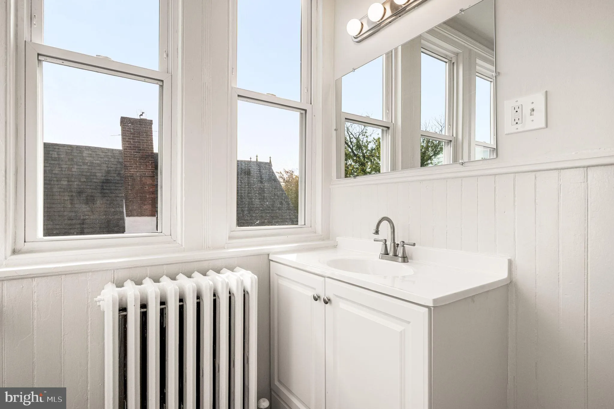 Philadelphia, Pennsylvania 19144, United States, 5 Bedrooms Bedrooms, ,4 BathroomsBathrooms,Residential,Active,236034