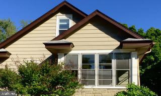 210 CARLISLE ROAD