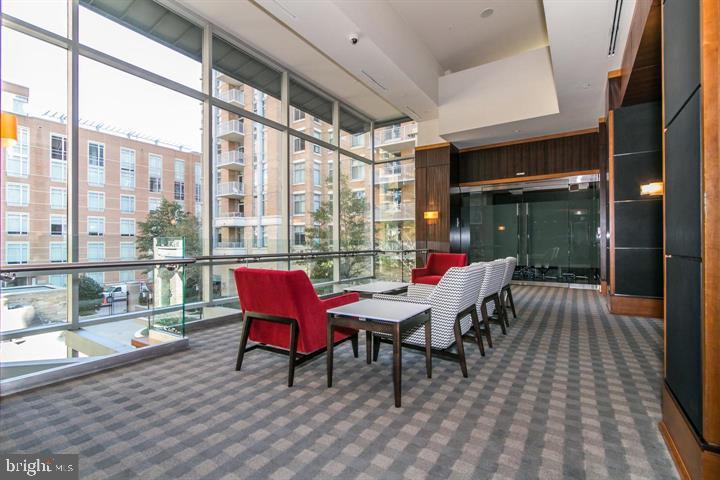 MIDTOWN AT RESTON TOWN CENTER - Residential