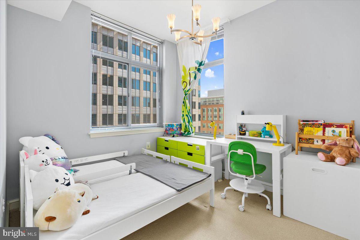 MIDTOWN AT RESTON TOWN CENTER - Residential