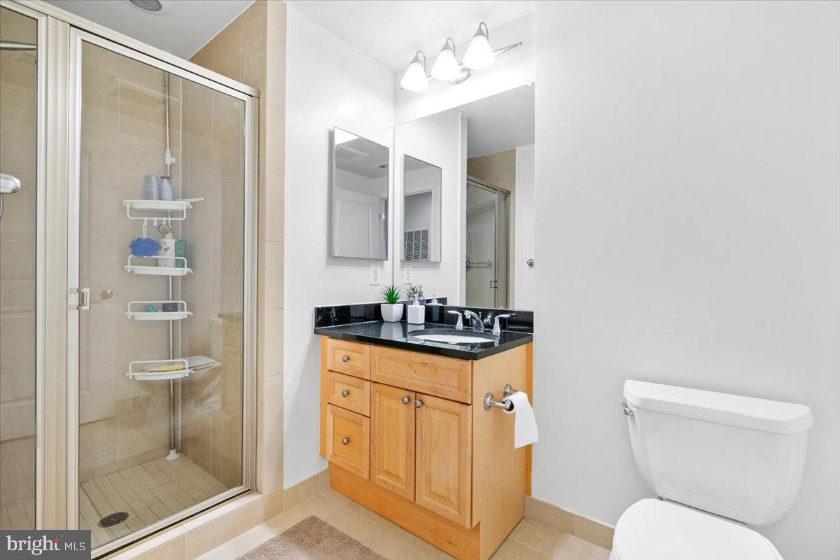 MIDTOWN AT RESTON TOWN CENTER - Residential