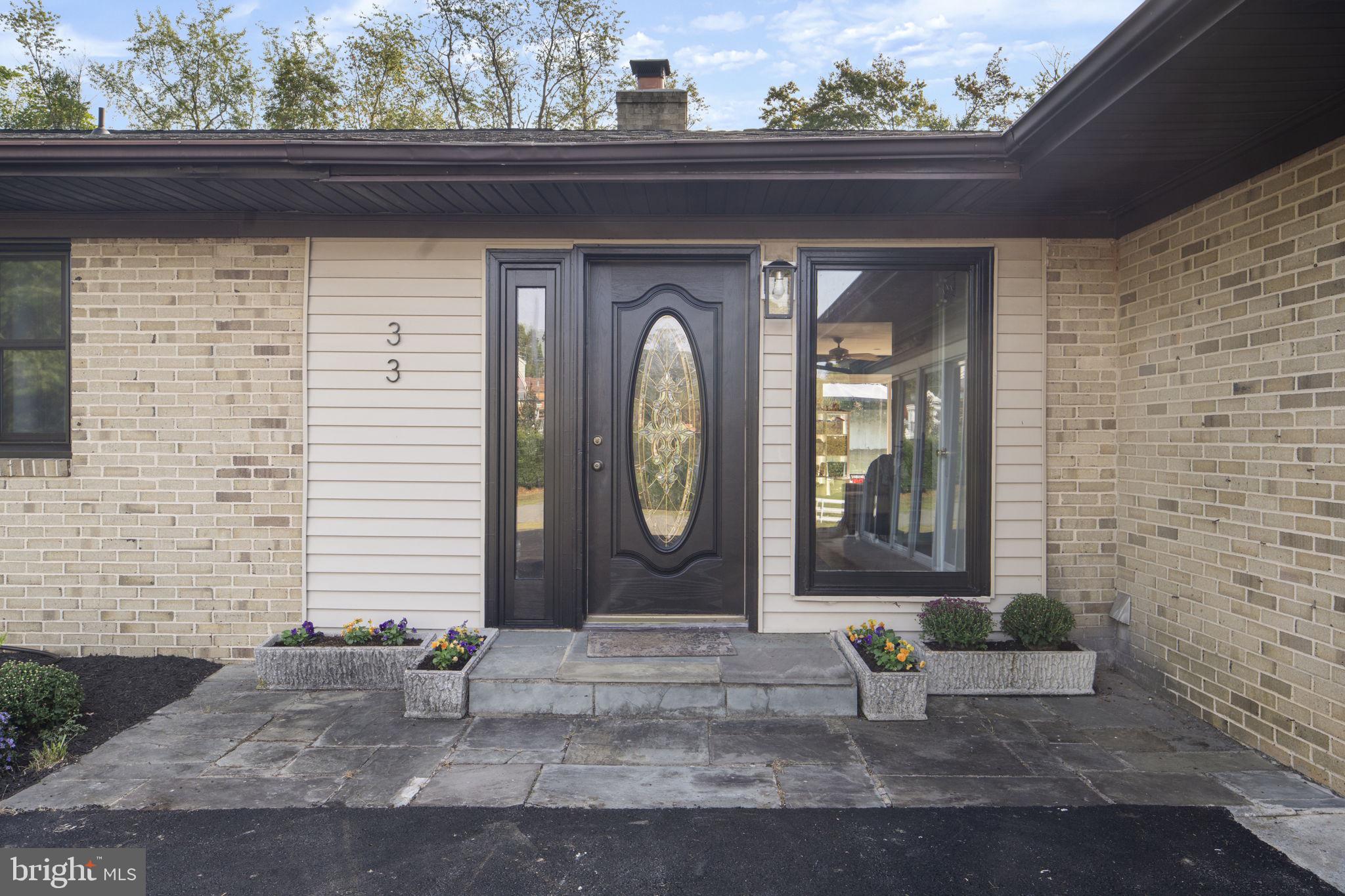 33 GOSHEN COURT