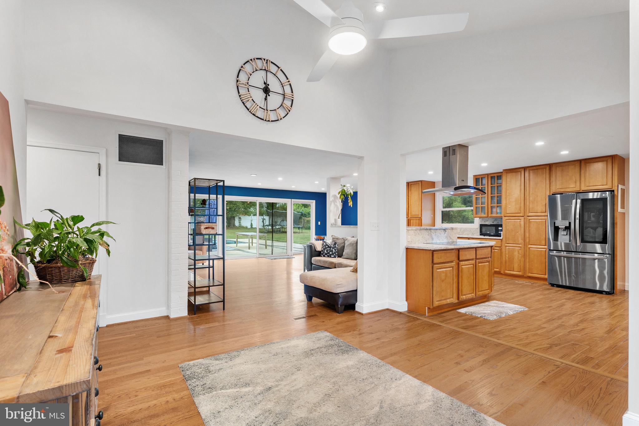 33 GOSHEN COURT