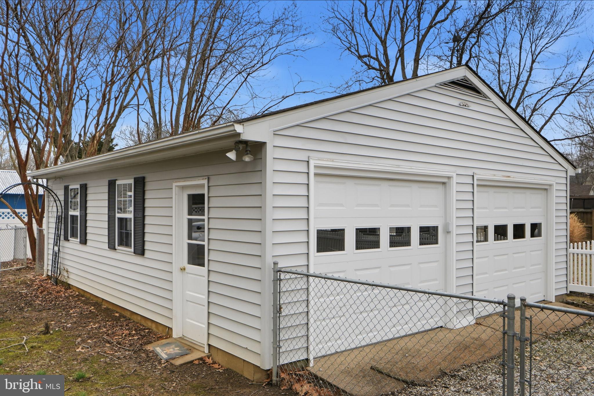 FRANKLIN MANOR BEACH - Residential