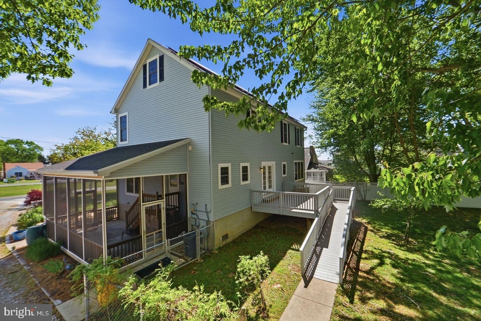FRANKLIN MANOR BEACH - Residential