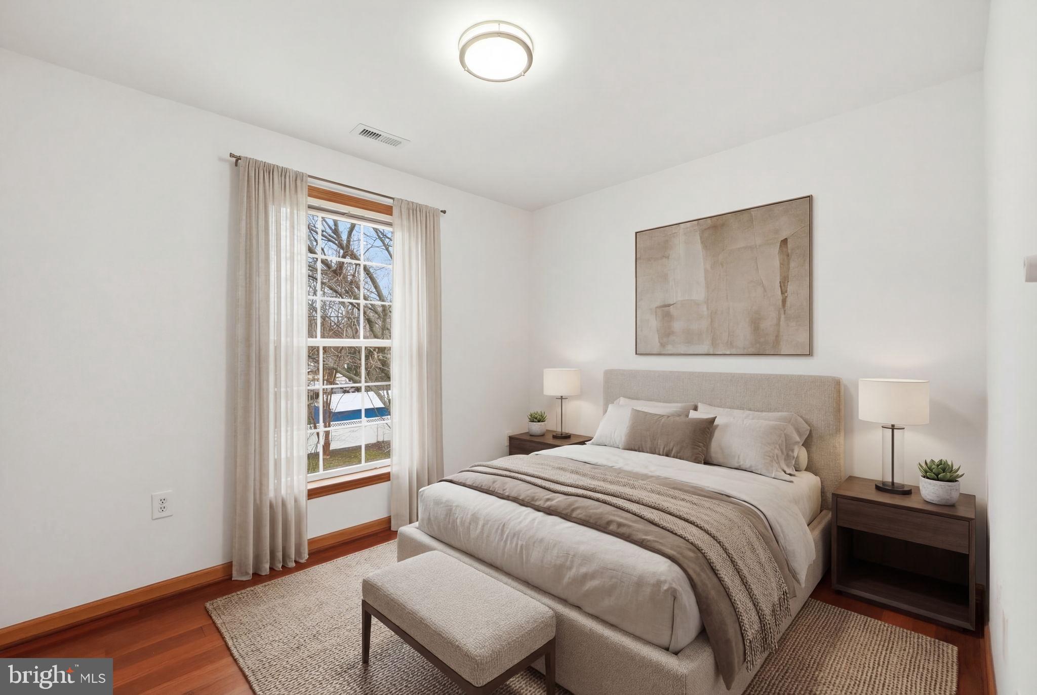 FRANKLIN MANOR BEACH - Residential