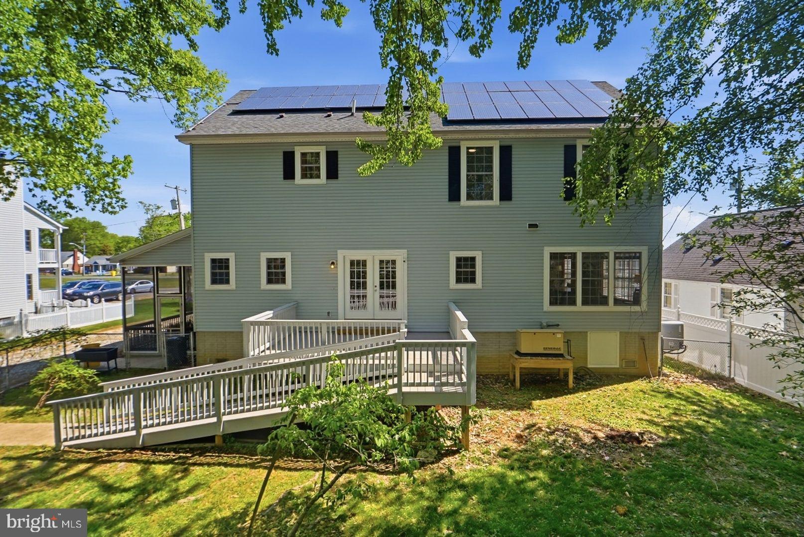 FRANKLIN MANOR BEACH - Residential