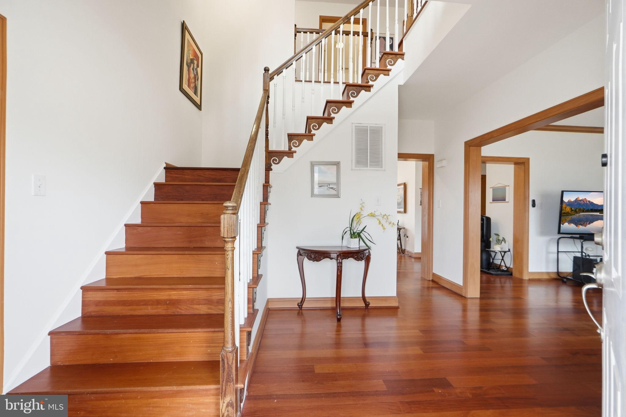 FRANKLIN MANOR BEACH - Residential