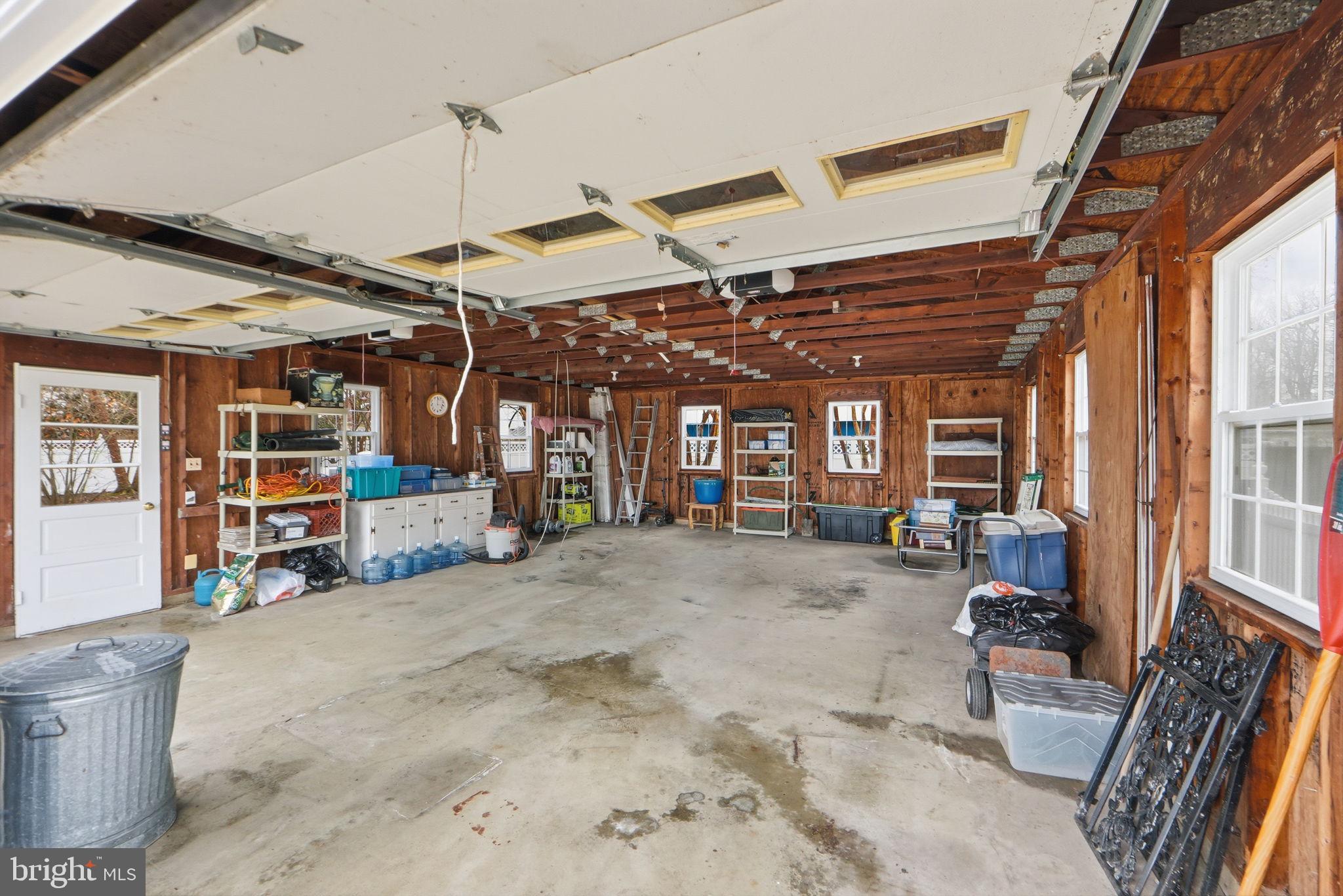 FRANKLIN MANOR BEACH - Residential