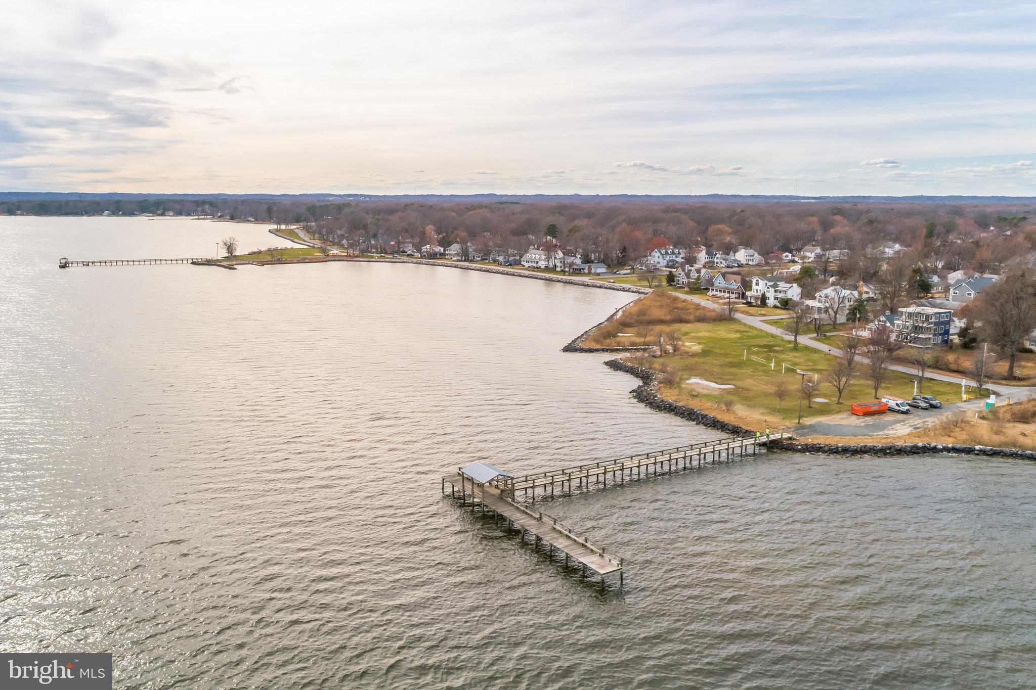 FRANKLIN MANOR BEACH - Residential