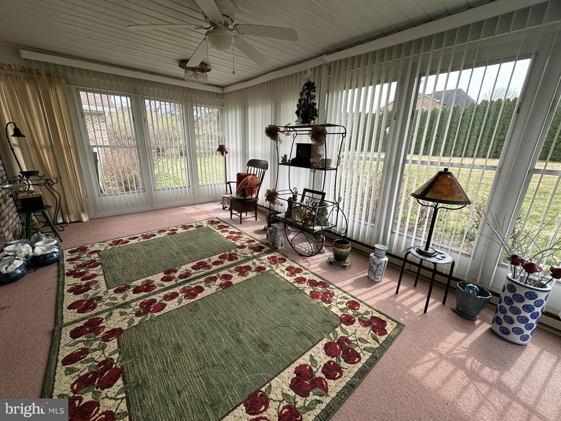 COUNTRY CLUB ESTATES - Residential